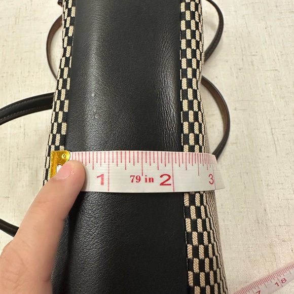 Coach Black and Tan Shoulder Bag - Picture 9 of 12